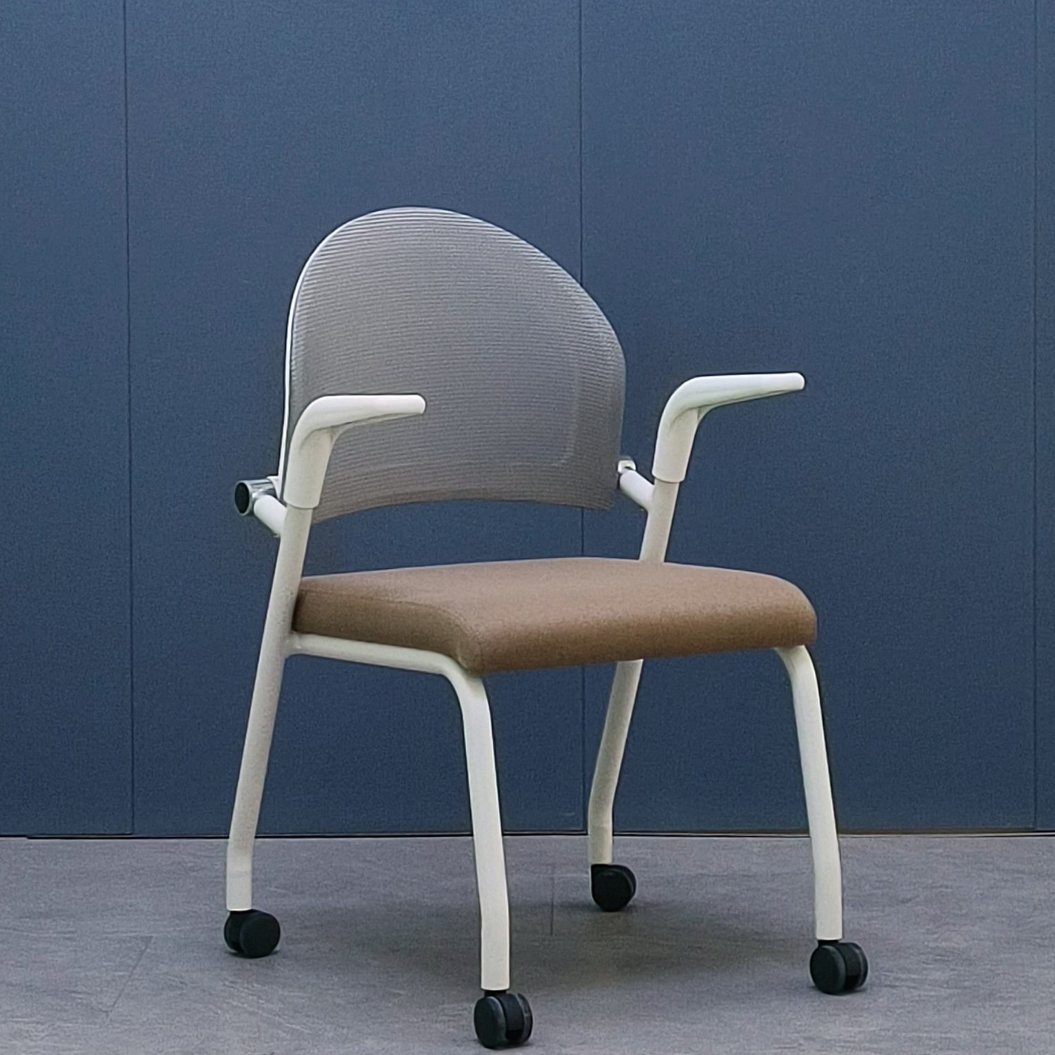 SY-D04 Armrest And Fixed Frame Stackable Training Chair with Wheels