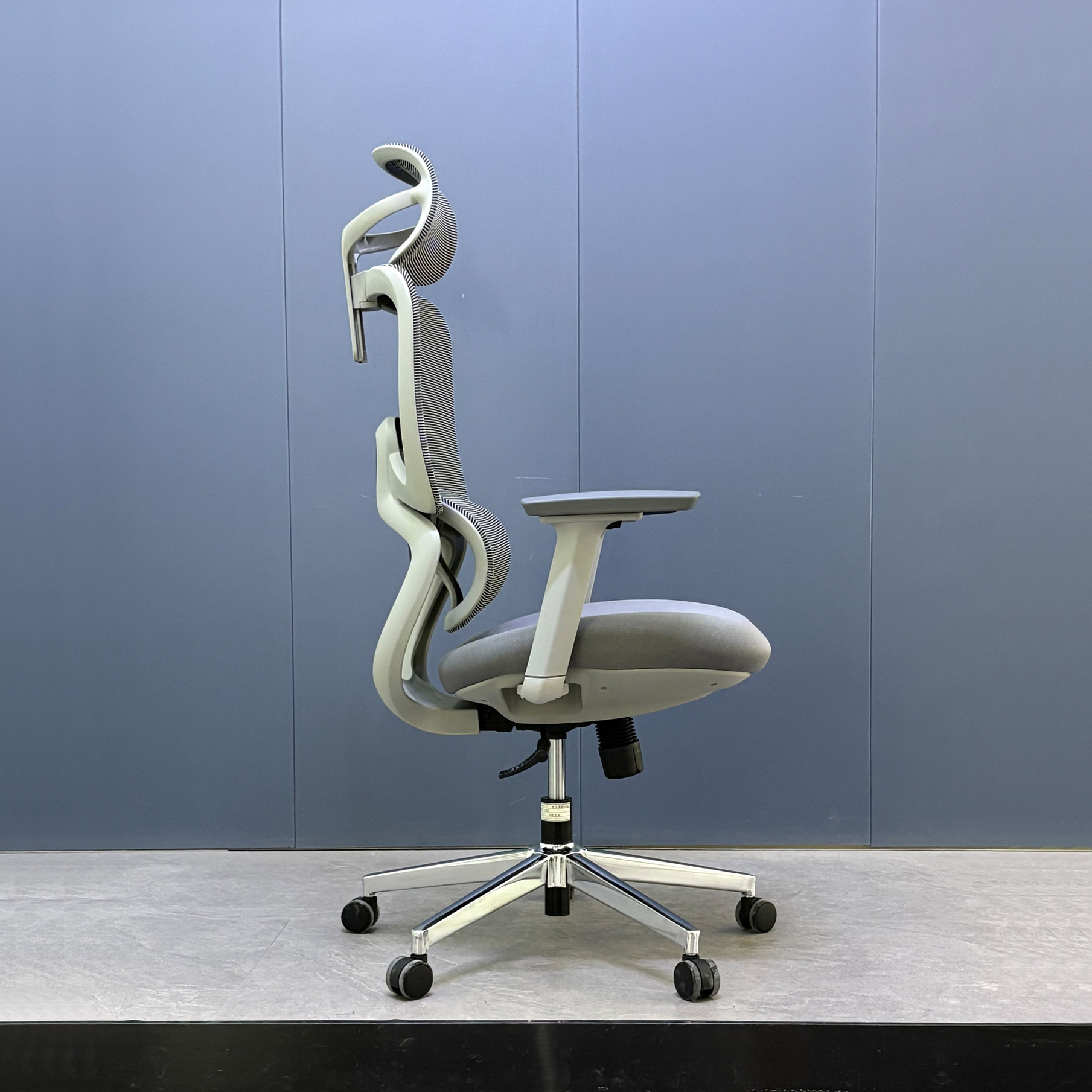 2025 High Quality Competitive New Swivel Office Mesh Back Sponge Seat Chair SY-P9